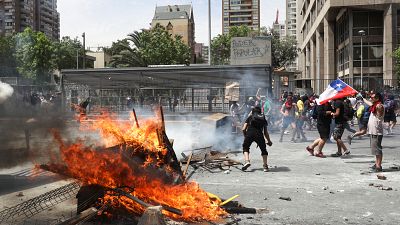 شاهد: تجدد المظاهرات المطالبة بالعدالة الاجتماعية في تشيلي