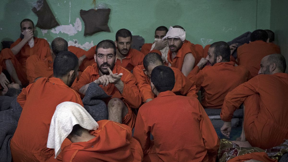 IŞİD militanlarının Suriye'nin kuzeyinde tutulduğu bir hapishane
