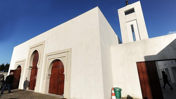Fransa'da camiye saldıran zanlı: Notre Dame yangının intikamını almak istedim Fransa'da camiye saldıran zanlı: Notre Dame yangının intikamını almak istedim