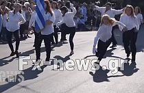 Διχάζει η παρέλαση α λα Monty Python 