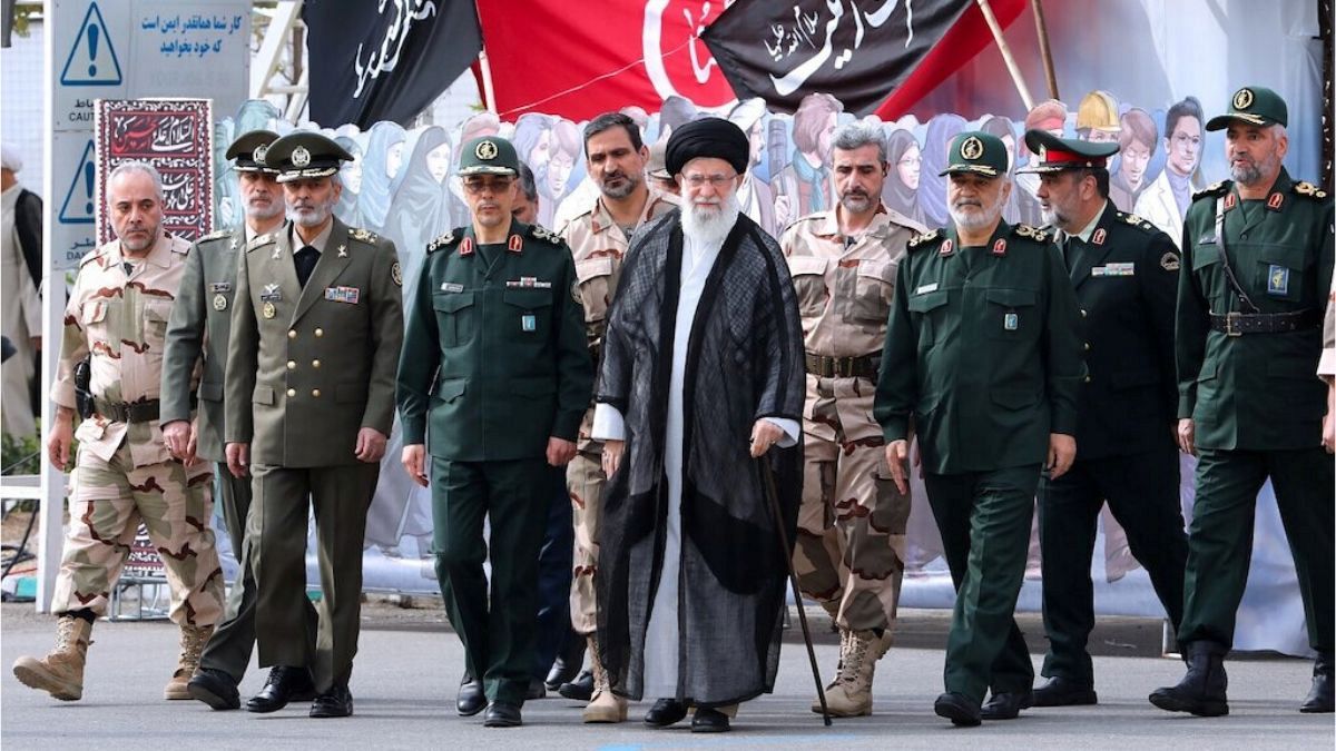 واکنش خامنه‌ای به تحولات عراق و لبنان: برای کشور ما هم از این فکرها کرده بودند
