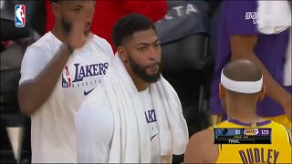 NBA: nyert a Lakers, Davis 40 pontig jutott