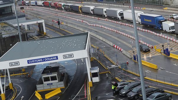 Belçika'da soğutuculu TIR'da 12 kaçak göçmen bulundu Belçika'da soğutuculu TIR'da 12 kaçak göçmen bulundu