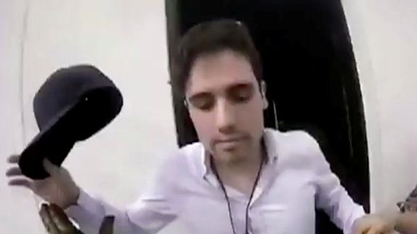 Uyuşturucu baronu El Chapo'nun oğlunu tutuklayan polise sokak ortasında 150 kurşunla infaz Uyuşturucu baronu El Chapo'nun oğlunu tutuklayan polise sokak ortasında 150 kurşunla infaz