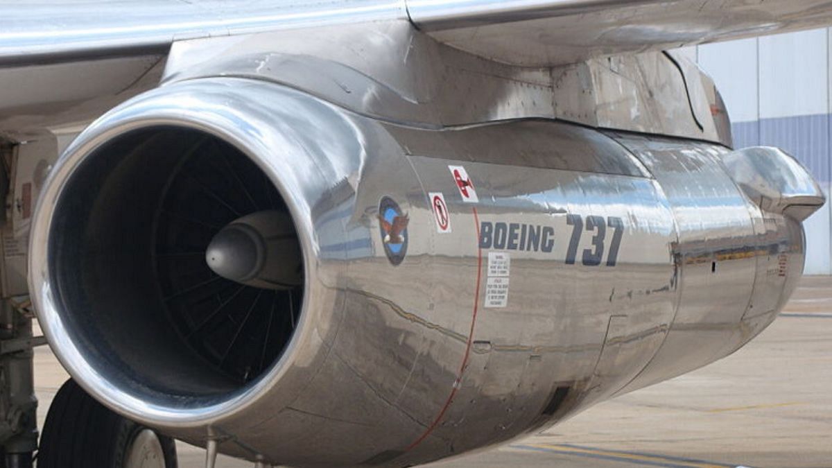 ۵۰ هواپیمای بوئینگ به‌دلیل وجود تَرَک در بدنه زمین‌گیر شدند