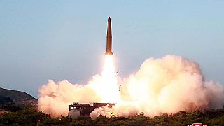صورة لصاروخ قامت بإطلاقه كوريا الشمالية
