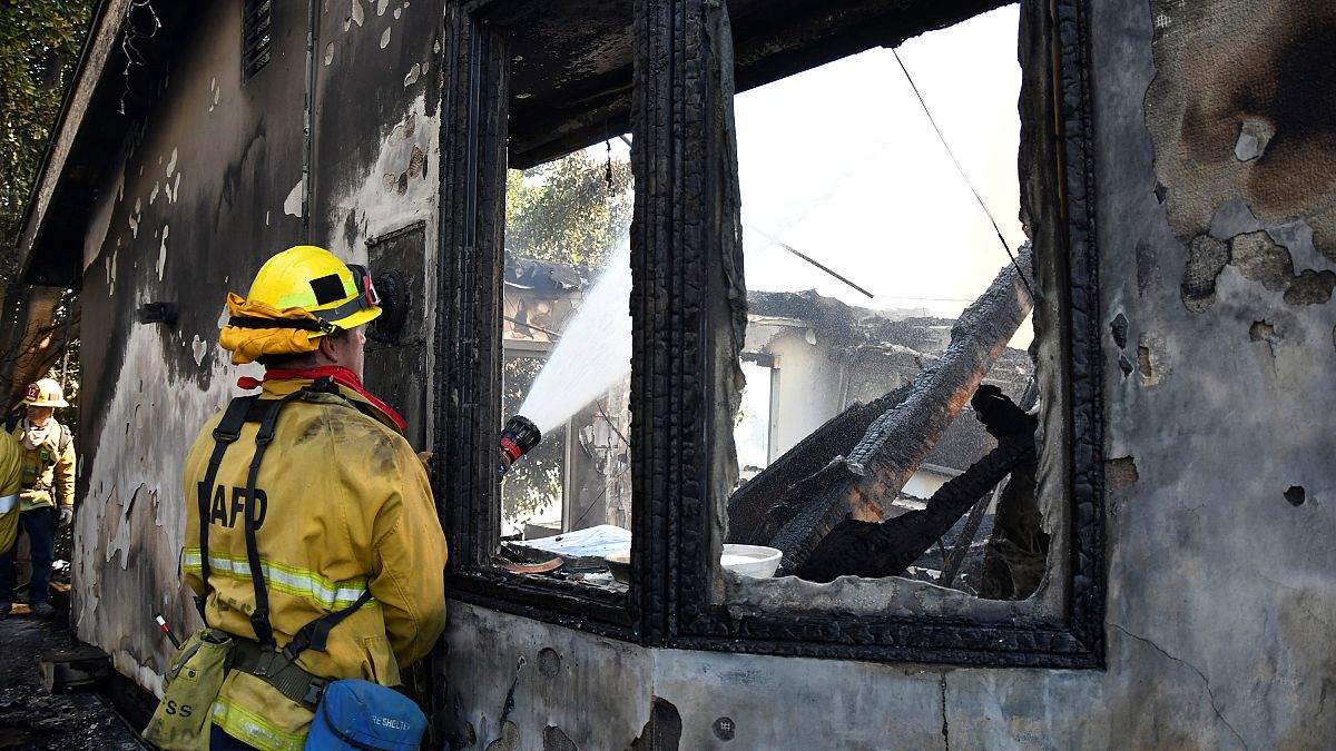 Kaliforniya'daki yangınlarda zenginlere 'özel itfaiye' hizmeti