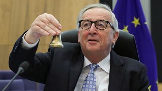  Lejár Juncker mandátuma, de marad