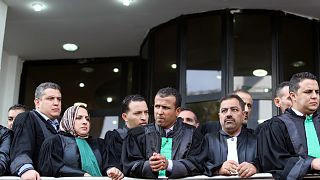 قضاة وأعضاء النيابة العامة خلال احتجاج في الجزائر العاصمة- أرشيف رويترز