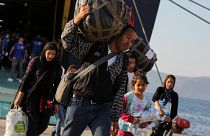 Grèce : le transfert des migrants de Moria se poursuit