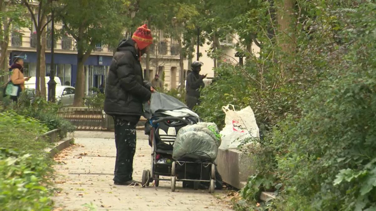 Франция: все больше бездомных гибнут на улице