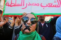 Algeria: la protesta contro il 'sistema' non si placa
