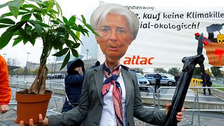 Christine Lagarde chahutée par Attac pour sa prise de fonction à la BCE