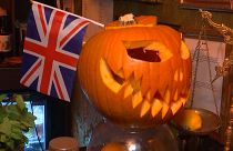 هالووین آخرالزمانی لندنی‌ها با موضوع برکسیت
