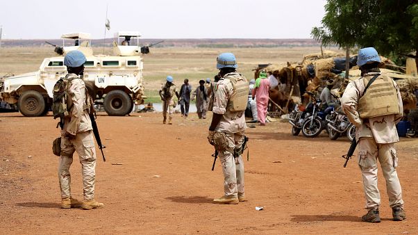Mali'de askeri birliğe saldırı: En az 53 asker hayatını kaybetti, 10'u ağır yaralı Mali'de askeri birliğe saldırı: En az 53 asker hayatını kaybetti, 10'u ağır yaralı