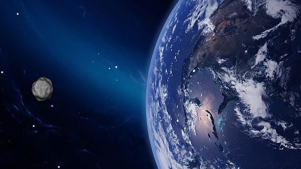 Dünya'ya en yakın ikinci asteroit geçişi tespit edildi Dünya'ya en yakın ikinci asteroit geçişi tespit edildi