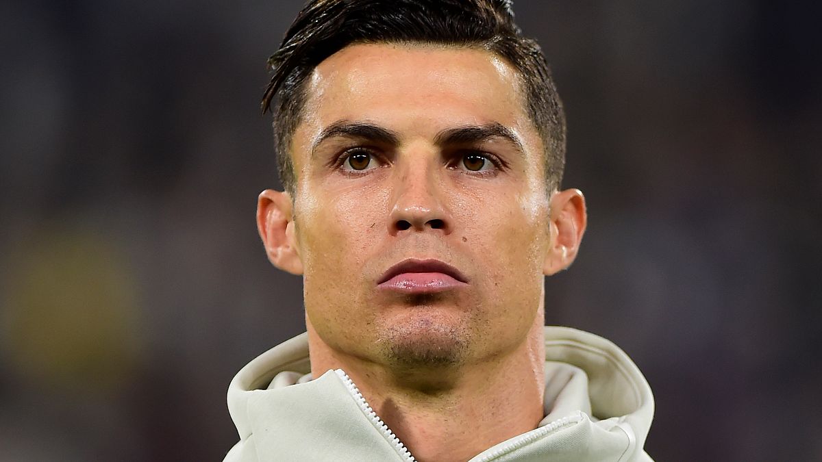 Cristiano Ronaldo'nun annesi: Futbolda mafya olmasaydı oğlum daha çok ödül kazanırdı
