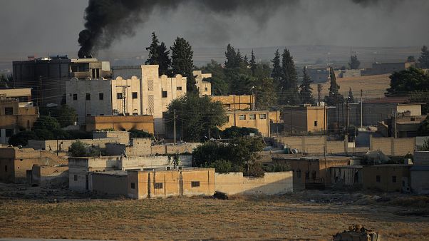 Güvenli bölgede yer alan Tel Abyad'da bombalı saldırı: En az 13 ölü Güvenli bölgede yer alan Tel Abyad'da bombalı saldırı: En az 13 ölü