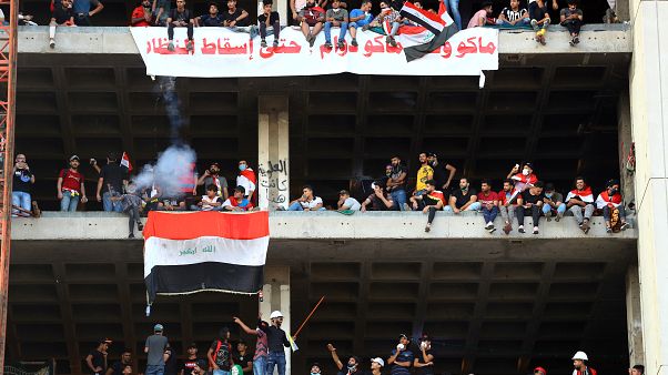 متظاهرون عراقيون في بغداد متظاهرون عراقيون في بغداد