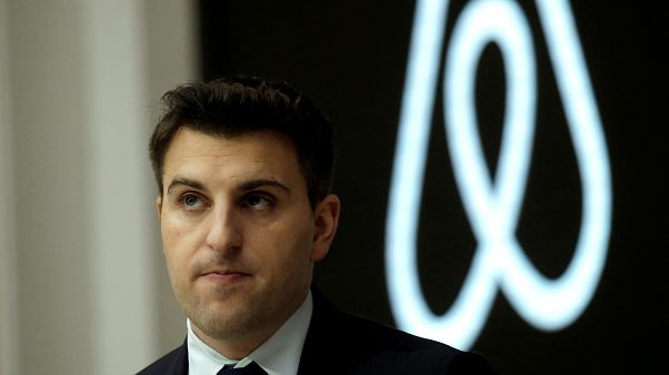 Kaliforniya'da 5 kişinin öldürülmesi sonrası Airbnb 'parti evlerine' yasak getirdi Kaliforniya'da 5 kişinin öldürülmesi sonrası Airbnb 'parti evlerine' yasak getirdi