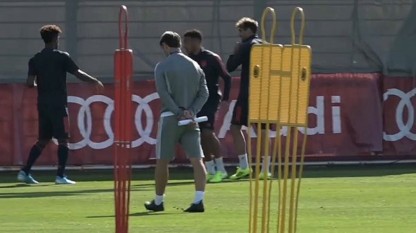 "Бавария" уволила Ковача "Бавария" уволила Ковача