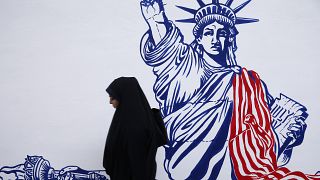 رغم مرور 40 عاما .. أزمة الرهائن لا تزال تسمم العلاقات الأمريكية الإيرانية 