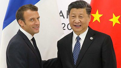 Macron: "Geschäftsreise" nach China – mit Dutzenden Managern hin, mit rund 40 Verträgen zurück