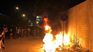 Ирак: протестующие атаковали иранское консульство