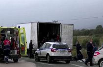۴۱ پناهجوی عمدتا افغان زنده در یک کامیون یخچال‌دار در یونان پیدا شدند