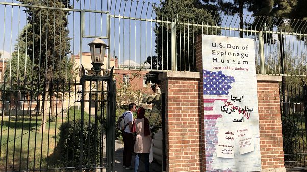 1979'da rehine krizinin yaşandığı Tahran'daki Amerikan büyükelçiliği binası bugün müze olarak hizmet veriyor 1979'da rehine krizinin yaşandığı Tahran'daki Amerikan büyükelçiliği binası bugün müze olarak hizmet veriyor