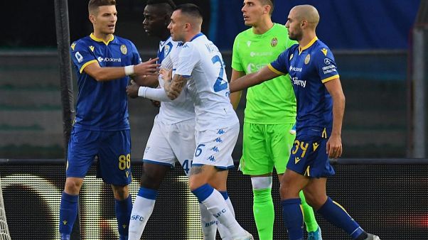 İtalya: Mario Balotelli ırkçı tezahürat sonrası sahadan ayrılmak istedi İtalya: Mario Balotelli ırkçı tezahürat sonrası sahadan ayrılmak istedi