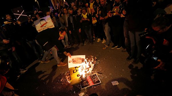 Heftige Proteste gegen spanische Royals in Barcelona Heftige Proteste gegen spanische Royals in Barcelona
