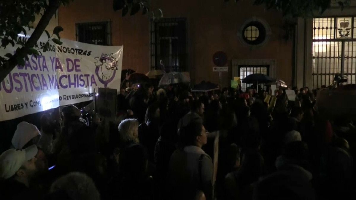 Protestas en España para modificar el delito de agresión sexual en el Código Penal  
