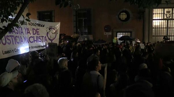 Protestas en España para modificar el delito de agresión sexual en el Código Penal Protestas en España para modificar el delito de agresión sexual en el Código Penal