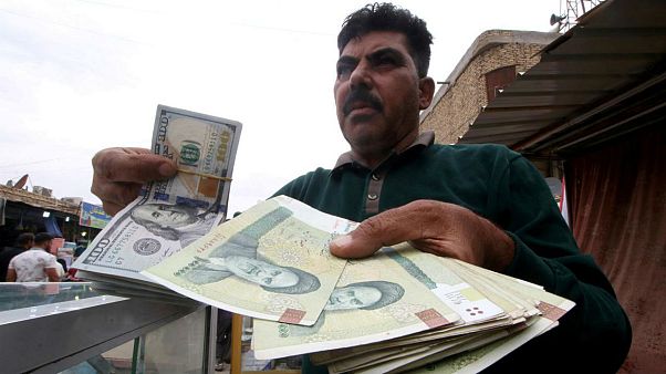 تاثیر ناآرامیهای عراق بر اقتصاد ایران؛ معبر ورود ۱۰ میلیارد دلار ارز تخریب میشود؟ تاثیر ناآرامیهای عراق بر اقتصاد ایران؛ معبر ورود ۱۰ میلیارد دلار ارز تخریب میشود؟