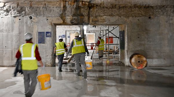 Fransa'ya çalışmaya gidecek yabancı işçiler için ilk kez kota geliyor Fransa'ya çalışmaya gidecek yabancı işçiler için ilk kez kota geliyor