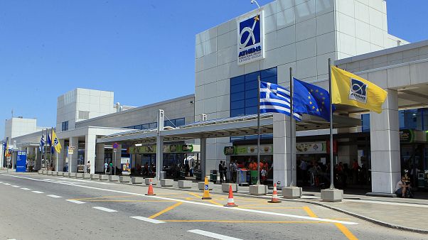 Αυξημένη κίνηση στο Ελ. Βενιζέλος το 10αμηνο Αυξημένη κίνηση στο Ελ. Βενιζέλος το 10αμηνο