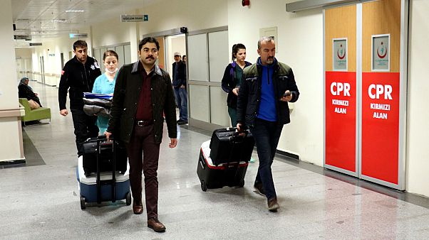 Kırklareli'nde beyin ölümü gerçekleşen Naim Birden'in (58) bağışlanan organları, üç hastaya umut olacak. Kırklareli'nde beyin ölümü gerçekleşen Naim Birden'in (58) bağışlanan organları, üç hastaya umut olacak.