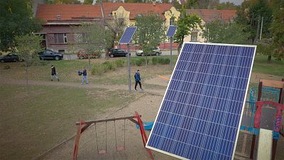 Projeto europeu de energia solar promove laços entre Sérvia e Croácia
