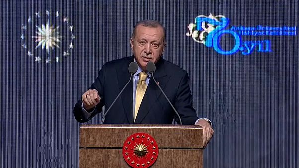Cumhurbaşkanı Erdoğan: Bağdadi'nin eşini, kız kardeşini ve eniştesini yakaladık Cumhurbaşkanı Erdoğan: Bağdadi'nin eşini, kız kardeşini ve eniştesini yakaladık