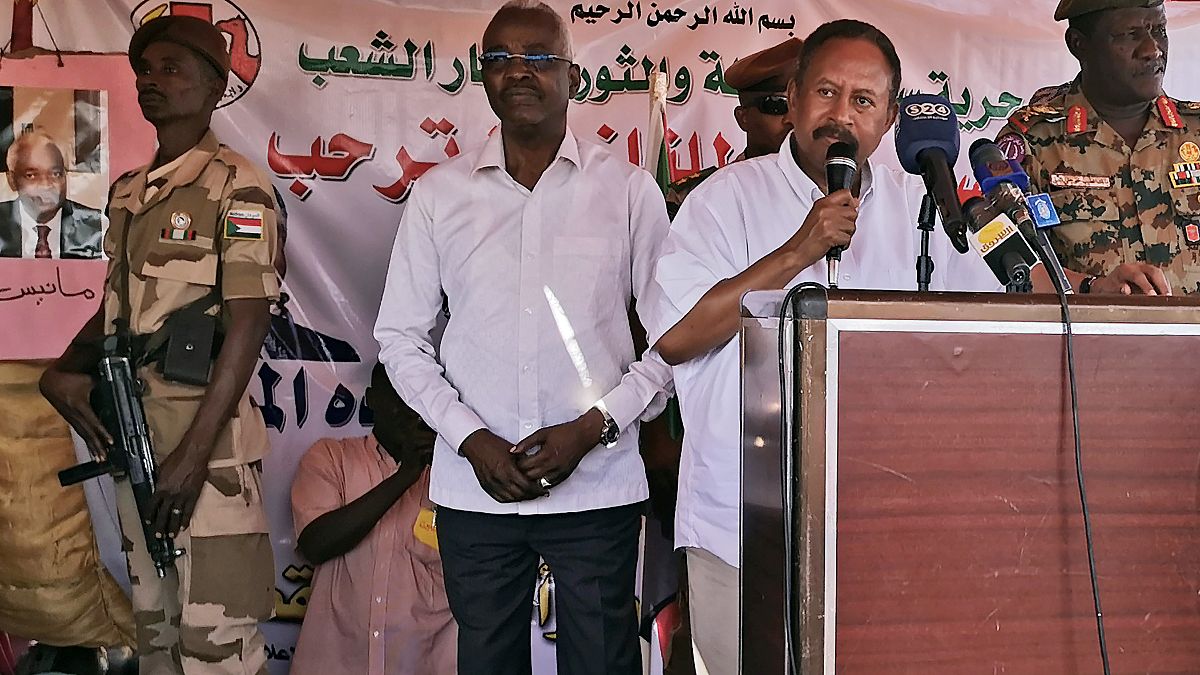 رئيس الوزراء السوداني في الحكومة الانتقالية عبد الله حمدوك خلال زيارته إلى دارفور 4 نوفمبر 2019