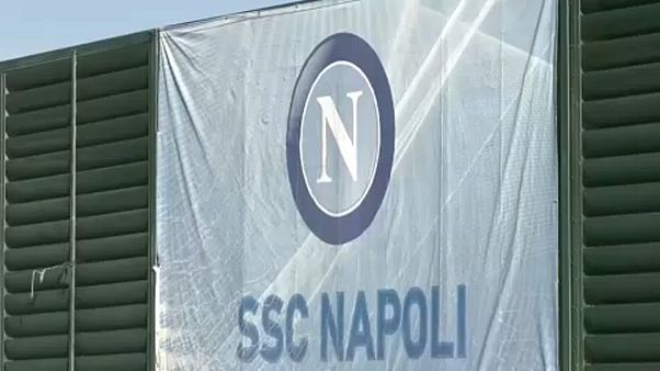 Napoli: a klubelnök megbünteti a lázadó csapatot Napoli: a klubelnök megbünteti a lázadó csapatot