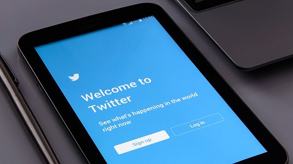 اتهام موظفين سابقين في تويتر بالتجسس لصالح السعودية اتهام موظفين سابقين في تويتر بالتجسس لصالح السعودية
