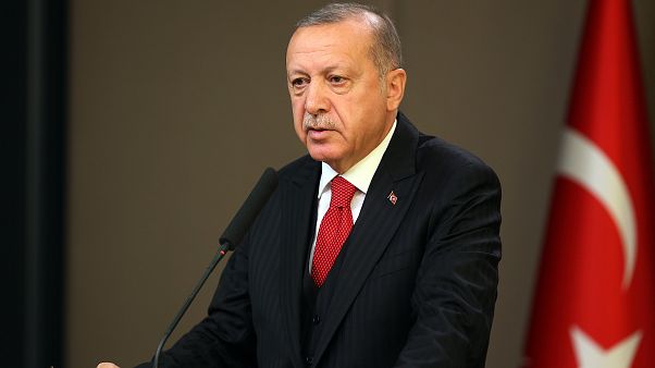 Türkiye Cumhurbaşkanı Recep Tayyip Erdoğan, Macaristan ziyareti öncesi Esenboğa Havalimanı'nda gündeme dair açıklamalarda bulundu Türkiye Cumhurbaşkanı Recep Tayyip Erdoğan, Macaristan ziyareti öncesi Esenboğa Havalimanı'nda gündeme dair açıklamalarda bulundu