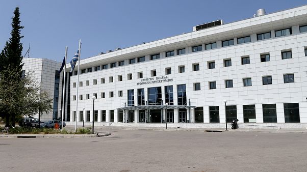Αναστολή λειτουργίας 38 πανεπιστημιακών τμημάτων Αναστολή λειτουργίας 38 πανεπιστημιακών τμημάτων