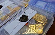 کاهش شتاب رشد بهای دلار در بازار آزاد؛ طلا سقوط کرد