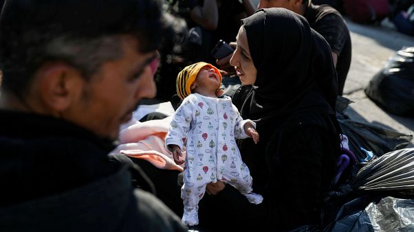 Προσφυγικό: Ασφυκτιά το νοσοκομείο της Σάμου Προσφυγικό: Ασφυκτιά το νοσοκομείο της Σάμου