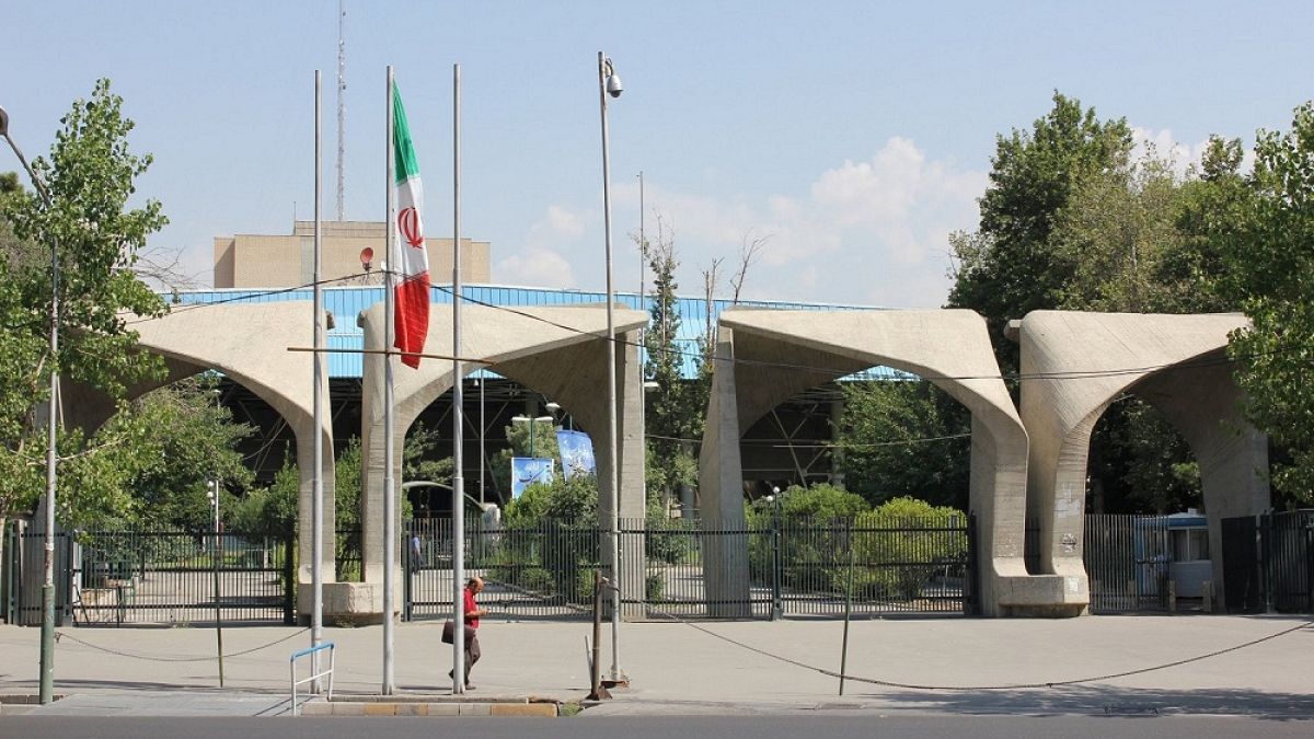 استادان فرانسوی: دانشگاه‌های ایران را تحریم نکنید