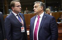Orbán Viktor Várhelyi Olivérrel