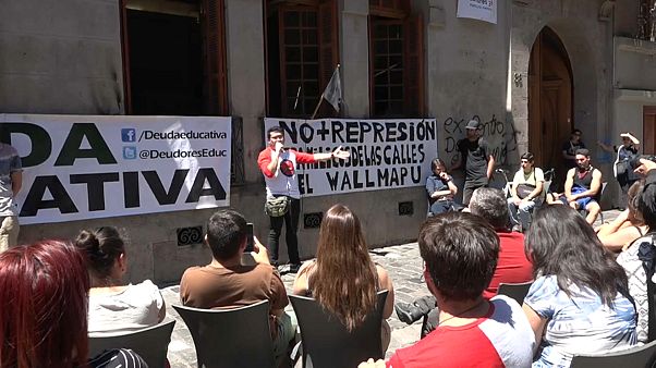 Chile, donde estudiar te cuesta la bolsa y te puede arruinar la vida Chile, donde estudiar te cuesta la bolsa y te puede arruinar la vida